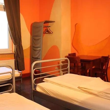 Hostel Alex 30 *