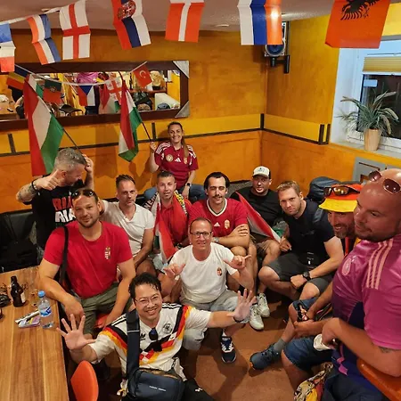 Alex 30 بيت شباب