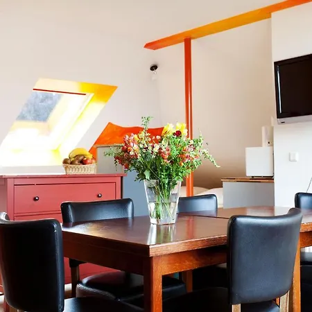 بيت شباب Alex 30 *